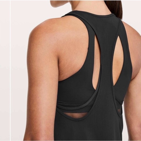 EUC - Lululemon Cross Conditioning 2-In-1 Tank *Medium Support B/C Cup - Size 4 - Picture 3 of 7